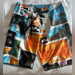 Men’s billabong board shorts